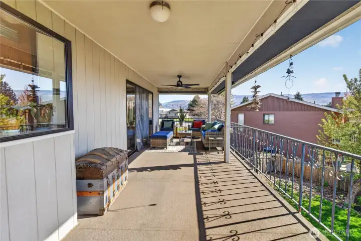 Deck off of Kitchen Deck off of Kitchen