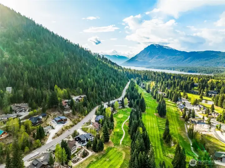 Minutes to Lake Wenatchee