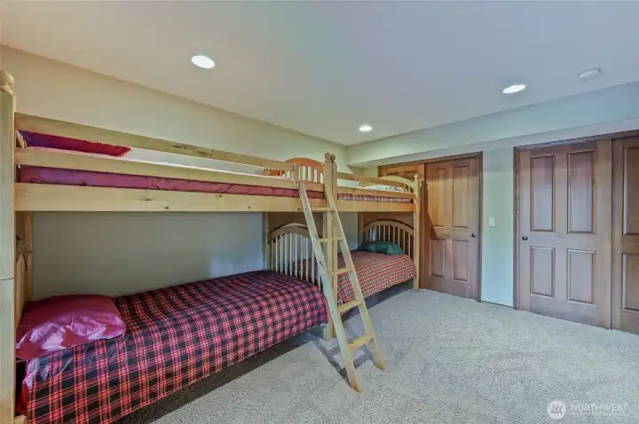 Bunk room