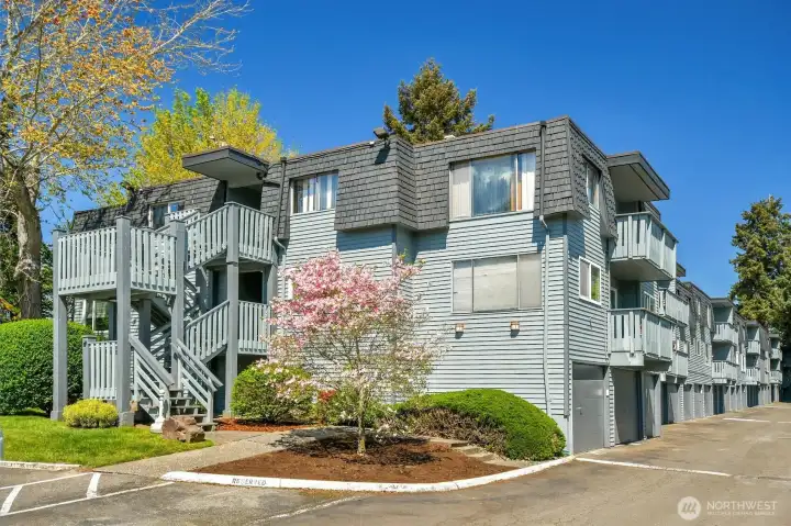 Harbour Villa Condominiums