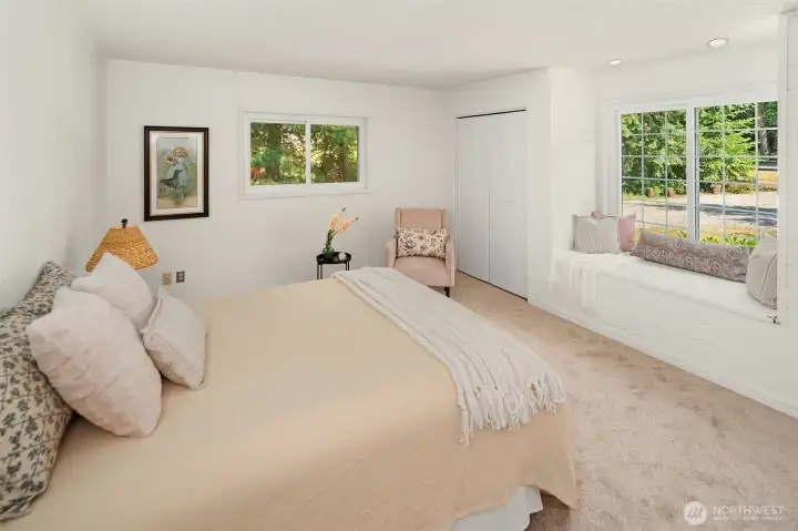 Guest bedroom