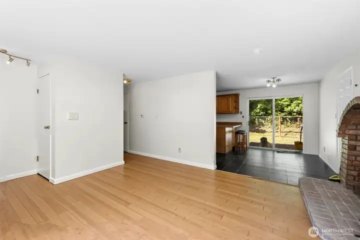 dining room virtually decluttered dining room virtually decluttered