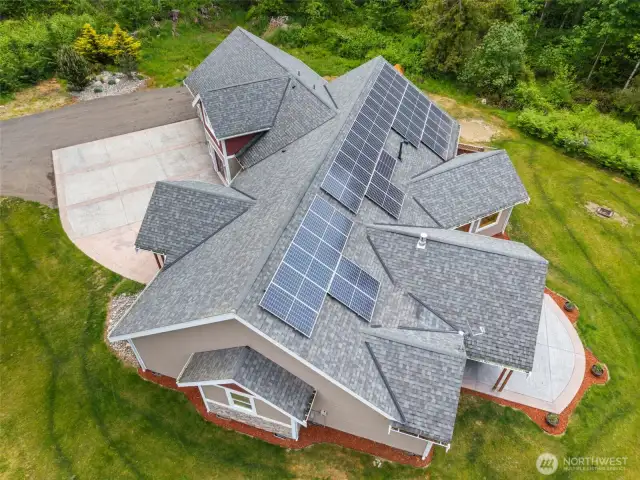 Solar panels offering approx. 17,000+ kw hrs (1 yr) owned free and clear!