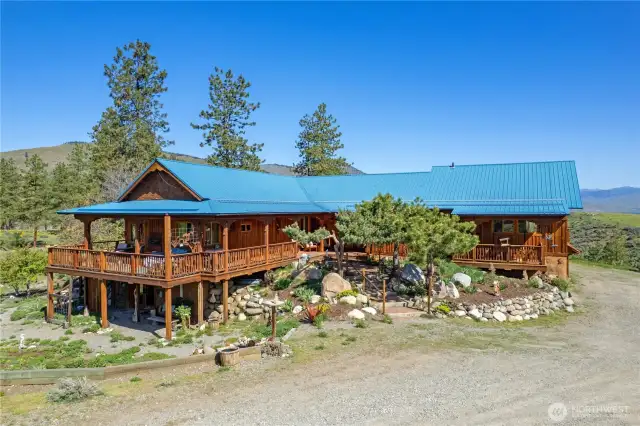 So many decks to enjoy the outdoors!