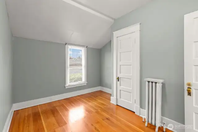 718 B Bedroom 2