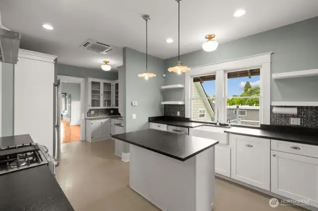 718 B Updated kitchen with leathered finish granite countertops