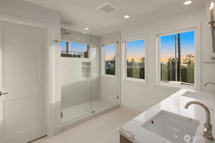 Primary bath