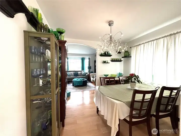 dining room looking to living room