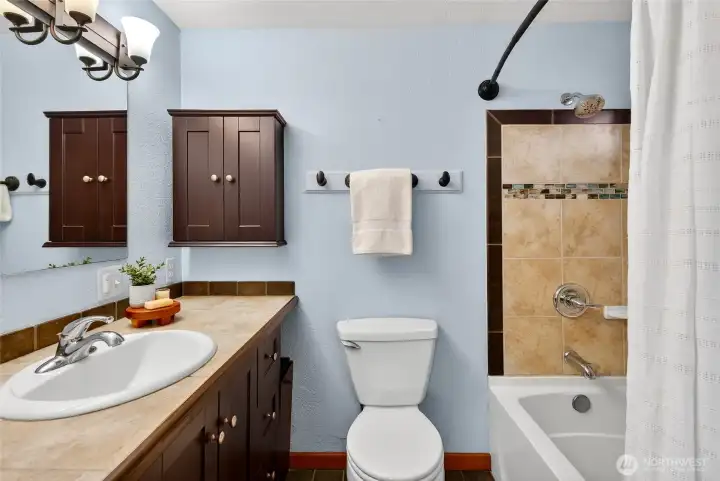 Full bathroom off of Primary bedroom.