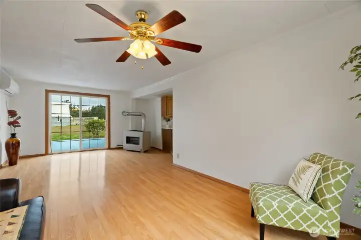 Pergo floors throughout this space ...