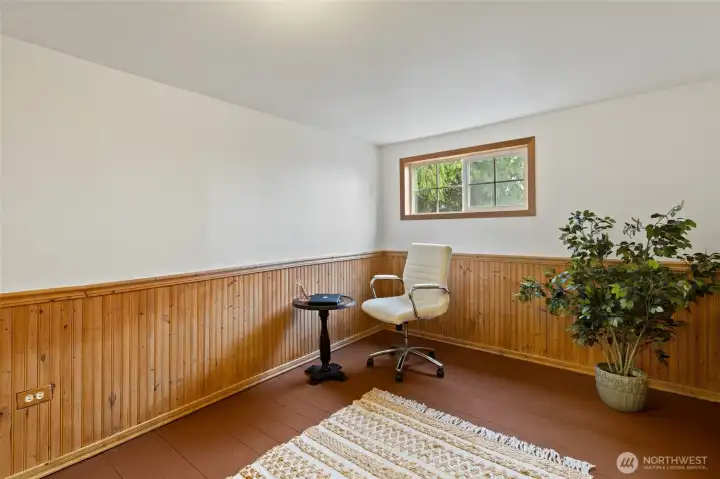 Additional bedroom ...