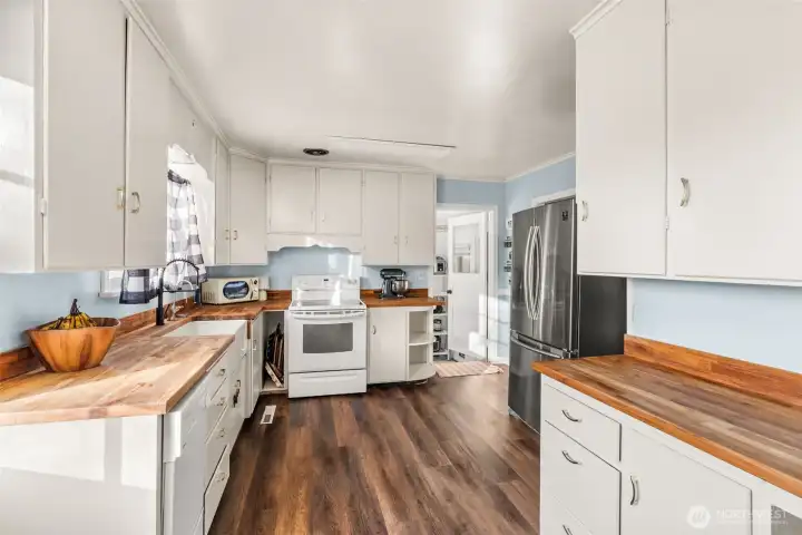 New floors and butcherblock countertops