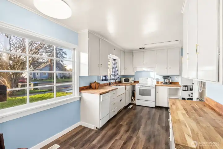 Room for a breakfast nook?