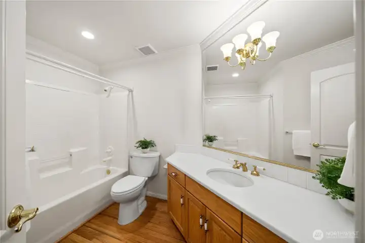 Main Floor Full Bath