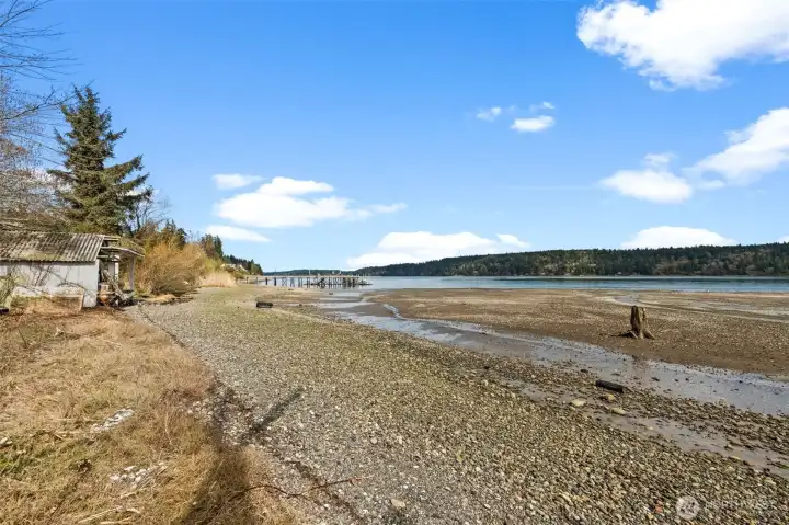 Tideland rights are on title.