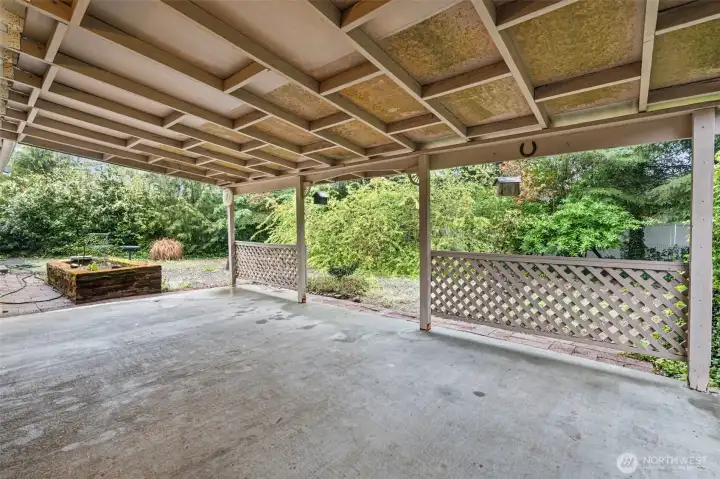 Covered outdoor patio