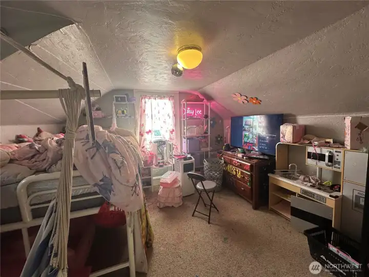 Upper bedroom 2