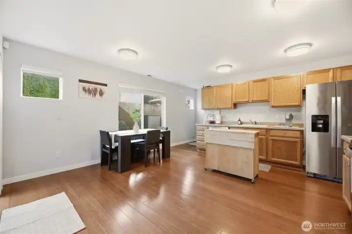 This functional kitchen layout keeps everything you need within easy reach. This functional kitchen layout keeps everything you need within easy reach.