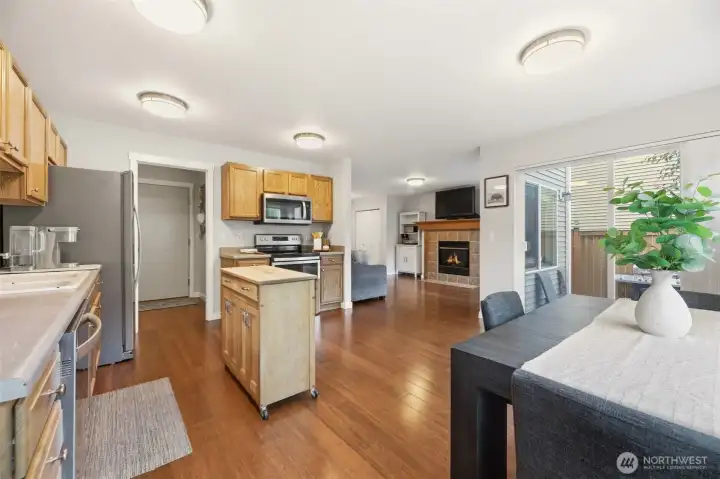This space is perfect for everything from weeknight dinners to holiday celebrations. This space is perfect for everything from weeknight dinners to holiday celebrations.