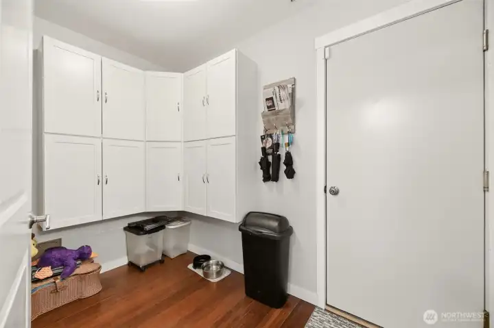 Use this versatile space in whatever way best fits your lifestyle. Use this versatile space in whatever way best fits your lifestyle.