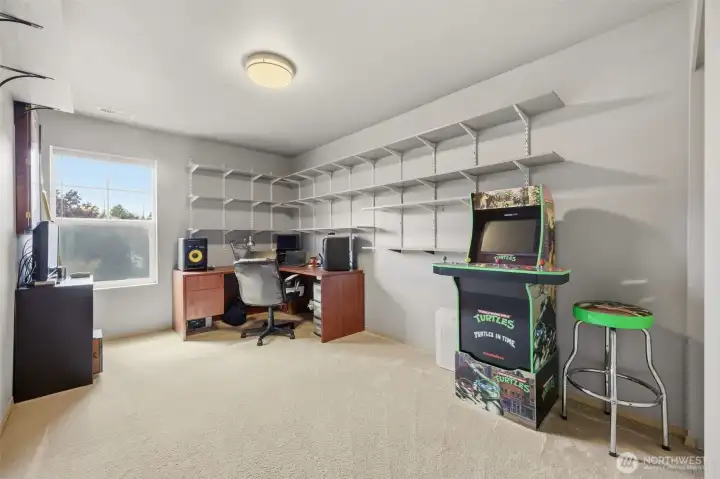 Work, play, or create. This versatile room can easily adapt to your changing needs. Work, play, or create. This versatile room can easily adapt to your changing needs.