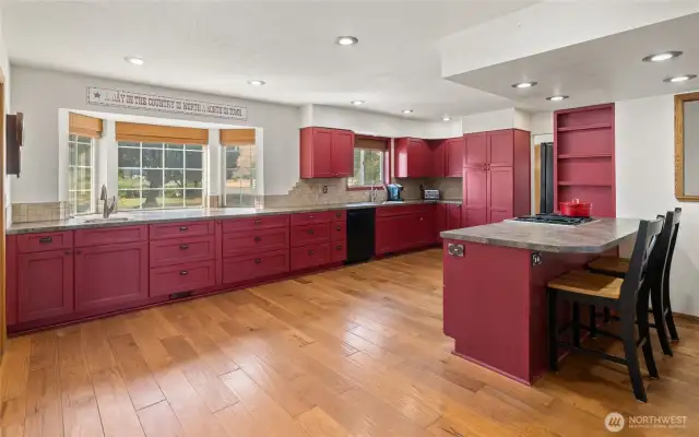Keep company at the eating bar while you prep the meals!