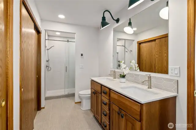 Remodeled primary bathroom!