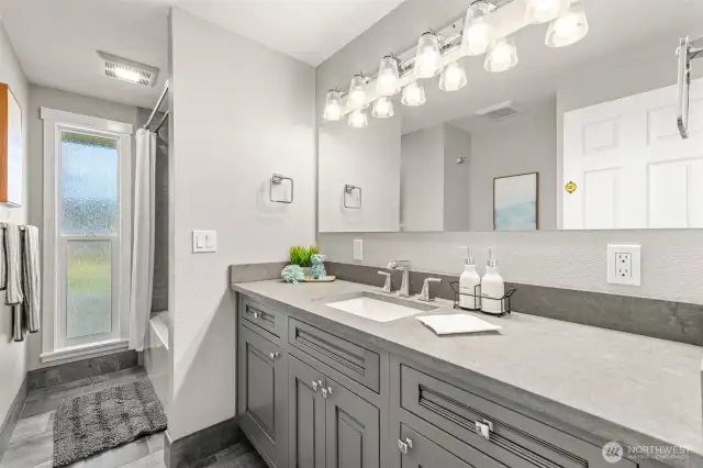 Main level full Bathroom