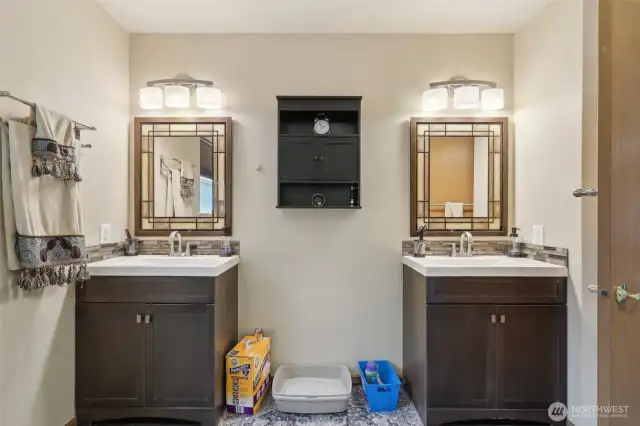 Primary bath