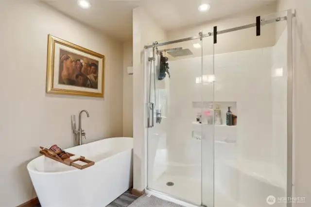 Primary bath