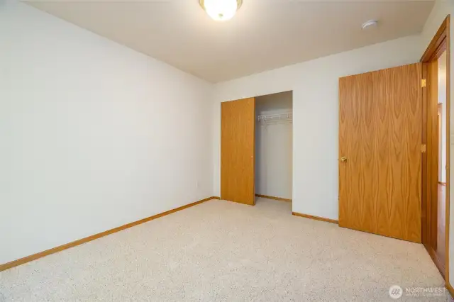 2nd Bedroom Entry and Closet Area