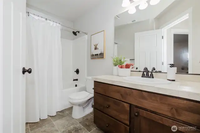 Main bath upstairs