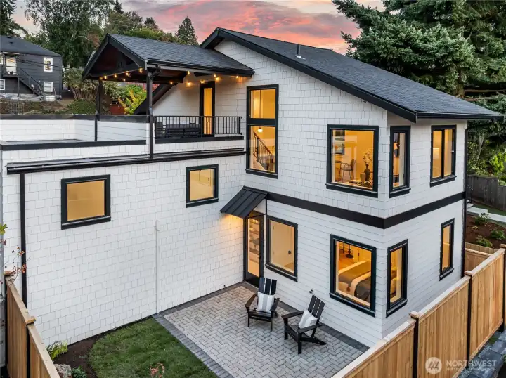 Drop-dead gorgeous new home from Applecore Homes.