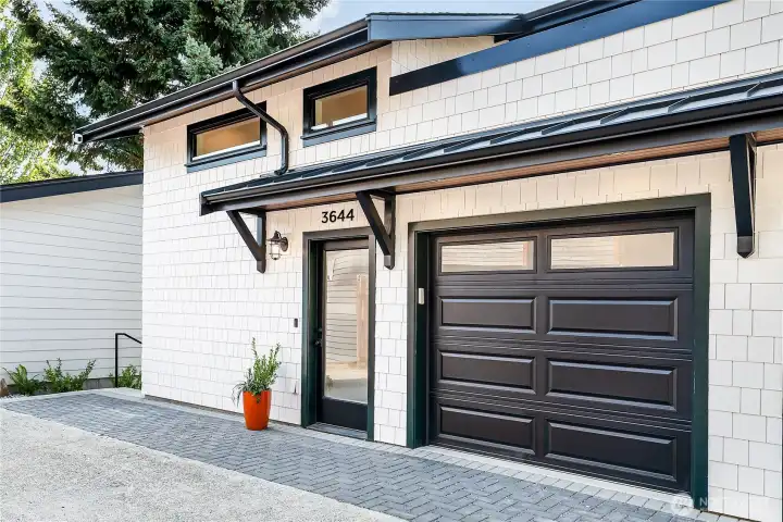 With attached 1-car garage.
