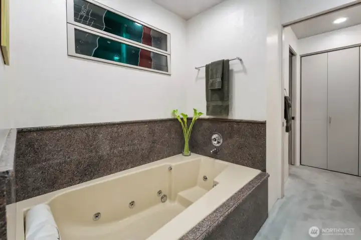 Soaking tub for primary bath