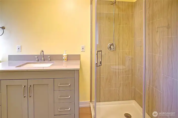 Simple and Functional for Beach Life~