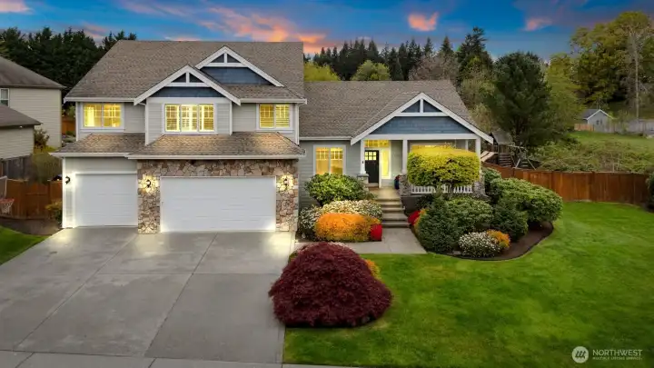 Welcome home!  Beautiful 4 bedroom, 2.75 bathroom, .44 acre lot with Mt. Rainier View!