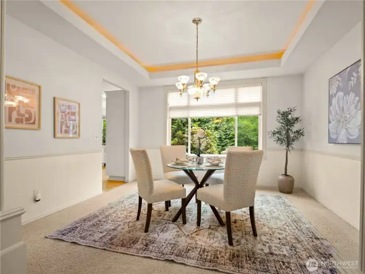 The dining room has wainscotting too.