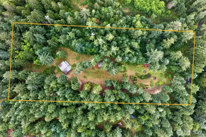 Located on 2.08 Acres to make your Dreams Come True!