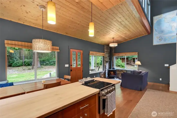 High Ceilings and Designer Touches