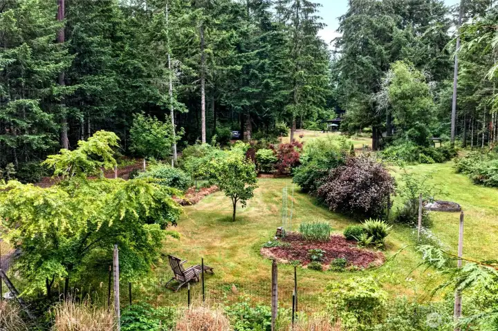 Beautiful Fenced Gardens!