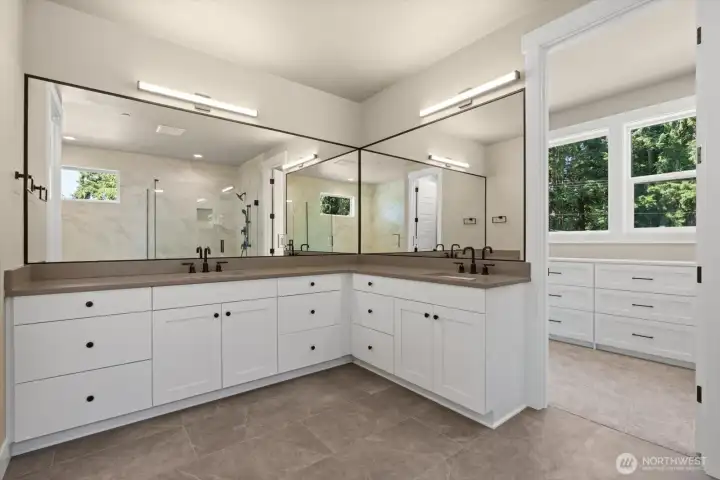Primary Suite Bathroom