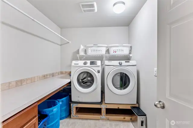 Oversize Laundry Room