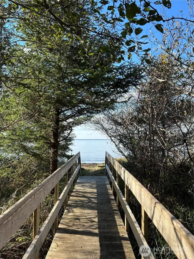 Boardwalk to beach 2
