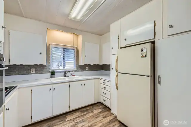 Professionally cleaned throughout.