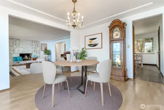 Dining room virtual staged