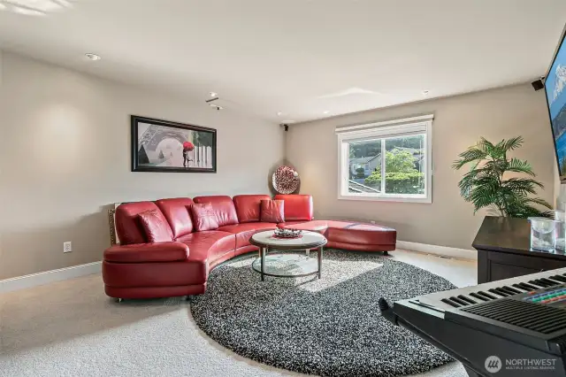 Bonus Room Upstairs