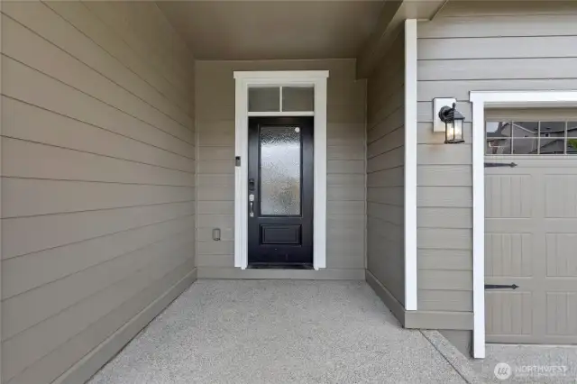 Spacious Front Entry