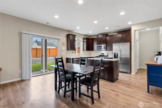 Kitchen Dining Area