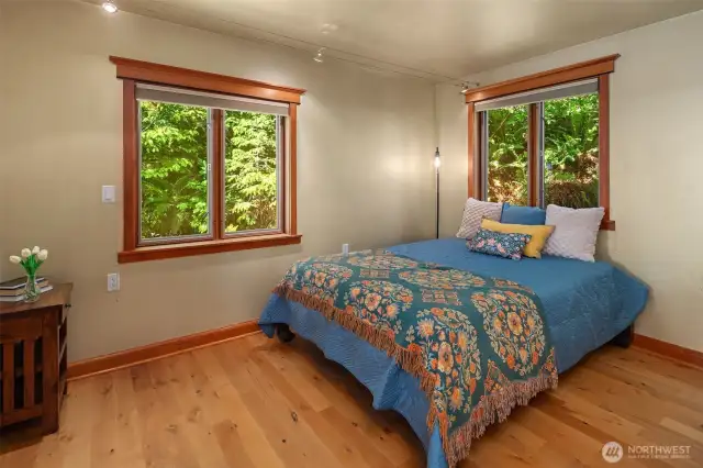 Main level primary bedroom